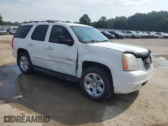 ✅ 2009 GMC Yukon SLT 4SB • VIN: 1GKFC33039R105787 • Lot: 62776415. Listed on Copart with 272,194 mi. Free auction sales archive from the USA and detailed vehicle history report at DreamBid. Image 4.