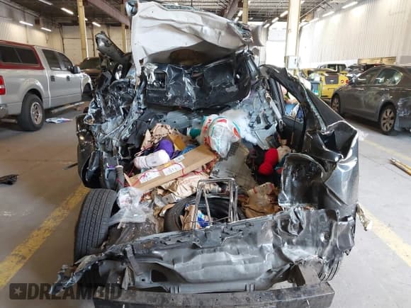 ✅ 2008 Mazda 3 i Sport • VIN: JM1BK12F781828546 • Lot: 42489676. Listed on IAAI with Not provided. Free auction sales archive from the USA and detailed vehicle history report at DreamBid. Image 15.