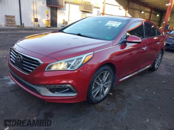 ✅ 2015 Hyundai Sonata Sport • VIN: 5NPE34ABXFH055958 • Lot: 43589990. Listed on IAAI with 170,711 mi. Free auction sales archive from the USA and detailed vehicle history report at DreamBid. Image 2.