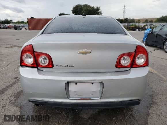 2012 Chevrolet Malibu LTZ 1LZ z VIN 1G1ZE5E08CF373845, wystawiony jako Copart lot #72466964 z przebiegiem 114 140 mil mil oraz Szkoda całkowita • Salvage title. Historia ofert i sprzedaży dostępna na DreamBid. Obrazek 6.