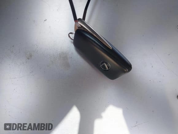 ✅ 2016 Lexus ES 330 • VIN: 58ABK1GG4GU007391 • Lot: 42506545. Listed on IAAI with 144,579 mi. Free auction sales archive from the USA and detailed vehicle history report at DreamBid. Image 11.