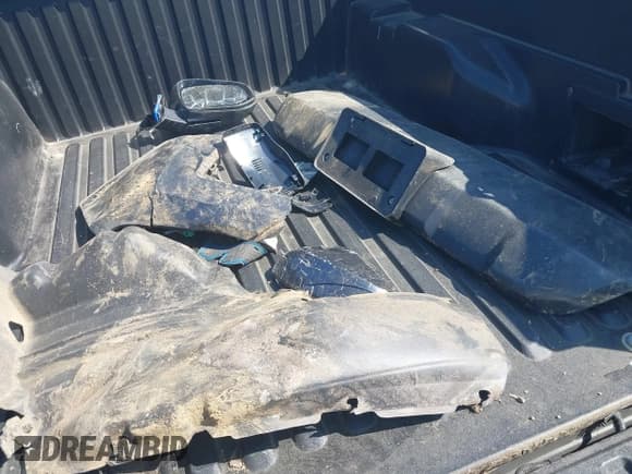 ✅ 2021 Toyota Tacoma SR • VIN: 3TMCZ5AN2MM387079 • Lot: 42164603. Listed on IAAI with 42,794 mi. Free auction sales archive from the USA and detailed vehicle history report at DreamBid. Image 12.