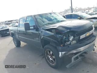 ✅ 2002 Chevrolet Silverado 2500HD LT • VIN: 1GCHK23182F191034 • Лот: 43707018. Опубликован ранее на IAAI с пробегом 249 596 миль. Бесплатный доступ к архиву аукционных продаж из США и подробный отчёт об истории автомобиля на DreamBid. Изображение 1.