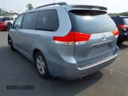 ✅ 2014 Toyota Sienna LE AAS • VIN: 5TDKK3DC0ES522057 • Lot: 42346846. Listed on IAAI with 79,872 mi. Free auction sales archive from the USA and detailed vehicle history report at DreamBid. Image 3.