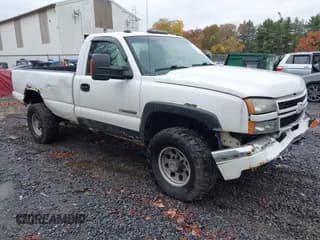 ✅ 2007 Chevrolet Silverado 2500HD • VIN: 1GBHK24U47E167887 • Лот: 43563092. Опубликован ранее на IAAI с пробегом 133 727 миль. Бесплатный доступ к архиву аукционных продаж из США и подробный отчёт об истории автомобиля на DreamBid. Изображение 1.
