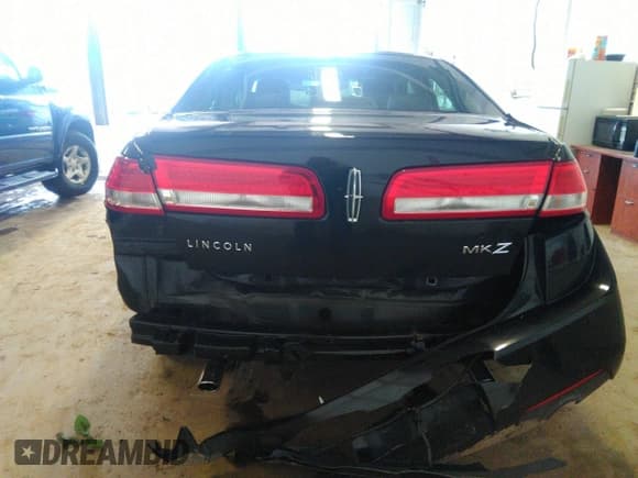 ✅ 2010 Lincoln MKZ • VIN: 3LNHL2GC7AR754032 • Lot: 43593571. Listed on IAAI with 139,052 mi. Free auction sales archive from the USA and detailed vehicle history report at DreamBid. Image 6.