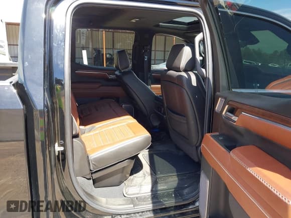 ✅ 2023 GMC Sierra 1500 Denali Ultimate • VIN: 1GTUUHELXPZ244624 • Лот: 41827177. Опубликован ранее на IAAI с пробегом 75 058 миль. Бесплатный доступ к архиву аукционных продаж из США и подробный отчёт об истории автомобиля на DreamBid. Изображение 8.