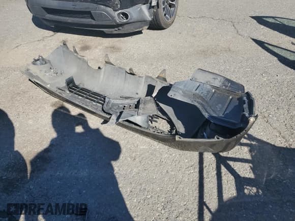 ✅ 2013 Toyota Sequoia Platinum • VIN: 5TDDW5G1XDS087470 • Лот: 85761635. Опубликован ранее на Copart с пробегом 167 846 миль. Бесплатный доступ к архиву аукционных продаж из США и подробный отчёт об истории автомобиля на DreamBid. Изображение 13.