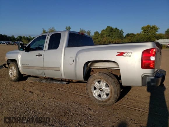 ✅ 2013 Chevrolet Silverado 1500 LT • VIN: 1GCRKSE75DZ134765 • Lot: 68374484. Listed on Copart with 128,738 mi. Free auction sales archive from the USA and detailed vehicle history report at DreamBid. Image 2.