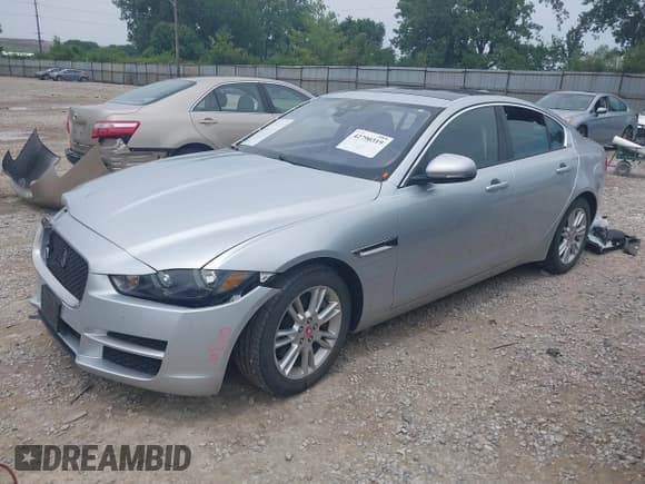 ✅ 2018 Jaguar XE 25t • VIN: SAJAS4FX1JCP35016 • Lot: 42790319. Wystawiony na IAAI z przebiegiem 35 982 mil. Bezpłatny archiwum sprzedaży aukcyjnych z USA i szczegółowy raport historii pojazdu na DreamBid. Zdjęcie 2.