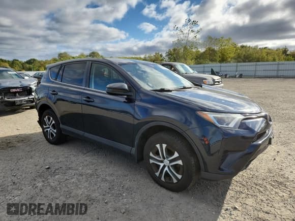 ✅ 2018 Toyota RAV4 LE • VIN: JTMBFREV5JJ218463 • Lot: 84617515. Listed on Copart with 62,186 mi. Free auction sales archive from the USA and detailed vehicle history report at DreamBid. Image 4.