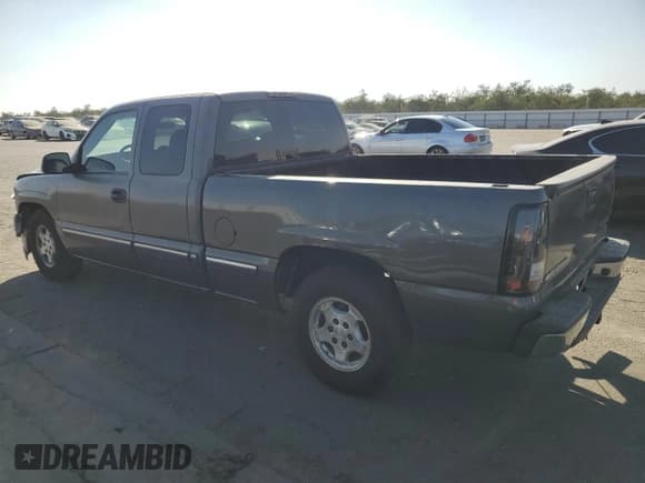 ✅ 2002 Chevrolet Silverado 1500 LS • VIN: 2GCEC19V221224928 • Лот: 76802344. Опубликован ранее на Copart с пробегом 169 775 миль. Бесплатный доступ к архиву аукционных продаж из США и подробный отчёт об истории автомобиля на DreamBid. Изображение 2.