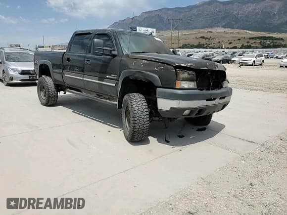 ✅ 2007 Chevrolet Silverado 2500HD LT3 • VIN: 1GCHK23D87F157726 • Lot: 60257505. Wystawiony na Copart z przebiegiem Nie podano. Bezpłatny archiwum sprzedaży aukcyjnych z USA i szczegółowy raport historii pojazdu na DreamBid. Zdjęcie 13.