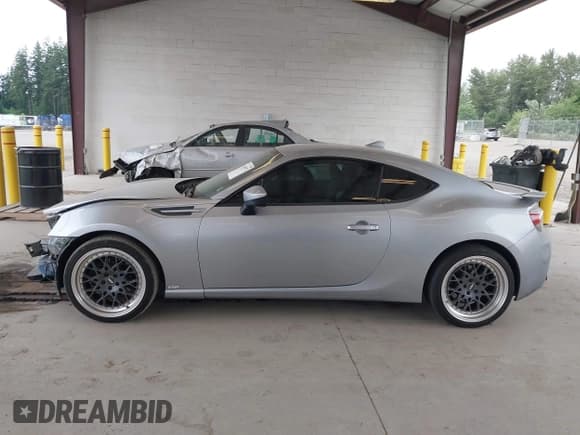 ✅ 2015 Subaru BRZ Series.Blue • VIN: JF1ZCAC11F9606149 • Лот: 42489972. Опубликован ранее на IAAI с пробегом 71 071 миль. Бесплатный доступ к архиву аукционных продаж из США и подробный отчёт об истории автомобиля на DreamBid. Изображение 15.