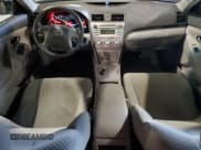 ✅ 2009 Toyota Camry LE • VIN: 4T4BE46K59R070417 • Lot: 82686705. Wystawiony na Copart z przebiegiem 198 278 mil. Bezpłatny archiwum sprzedaży aukcyjnych z USA i szczegółowy raport historii pojazdu na DreamBid. Zdjęcie 8.