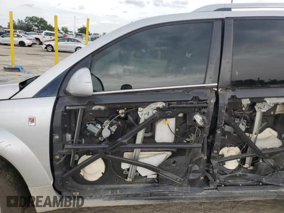 ✅ 2006 Saturn VUE • VIN: 5GZCZ53436S885319 • Lot: 61438045. Wystawiony na Copart z przebiegiem Nie podano. Bezpłatny archiwum sprzedaży aukcyjnych z USA i szczegółowy raport historii pojazdu na DreamBid. Zdjęcie 7.