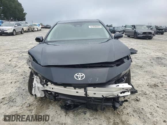2025 Toyota Camry LE with VIN 4T1DAACK6SU196115, listed as a Copart auction lot 81836425 with 5,440 mi miles and Salvage title. Bid and sale history available at DreamBid. Image 5.