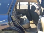 ✅ 2004 Hyundai Santa Fe GLS • VIN: KM8SC13E04U595553 • Лот: 43645991. Опубликован ранее на IAAI с пробегом 172 450 миль. Бесплатный доступ к архиву аукционных продаж из США и подробный отчёт об истории автомобиля на DreamBid. Изображение 8.