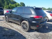 ✅ 2018 Jeep Grand Cherokee Altitude • VIN: 1C4RJEAG7JC141371 • Lot: 42557023. Wystawiony na IAAI z przebiegiem 179 660 mil. Bezpłatny archiwum sprzedaży aukcyjnych z USA i szczegółowy raport historii pojazdu na DreamBid. Zdjęcie 3.