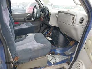 ✅ 1997 GMC Safari Cargo YF7 • VIN: 1GDDM19W0VB545092 • Лот: 41572568. Опубликован ранее на IAAI с пробегом Не указан. Бесплатный доступ к архиву аукционных продаж из США и подробный отчёт об истории автомобиля на DreamBid. Изображение 5.