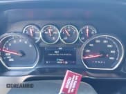 ✅ 2019 Chevrolet Silverado 1500 LTZ • VIN: 3GCUYGED0KG109314 • Lot: 43892760. Wystawiony na IAAI z przebiegiem 98 208 mil. Bezpłatny archiwum sprzedaży aukcyjnych z USA i szczegółowy raport historii pojazdu na DreamBid. Zdjęcie 7.