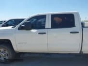 ✅ 2017 Chevrolet Silverado 2500HD Work Truck • VIN: 1GC1KUEG5HF217368 • Lot: 43271780. Wystawiony na IAAI z przebiegiem 282 397 mil. Bezpłatny archiwum sprzedaży aukcyjnych z USA i szczegółowy raport historii pojazdu na DreamBid. Zdjęcie 12.