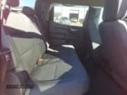 ✅ 2020 Chevrolet Silverado 1500 Custom Trail Boss • VIN: 1GCPYCEF2LZ112174 • Lot: 90975235. Wystawiony na Copart z przebiegiem 88 278 mil. Bezpłatny archiwum sprzedaży aukcyjnych z USA i szczegółowy raport historii pojazdu na DreamBid. Zdjęcie 10.