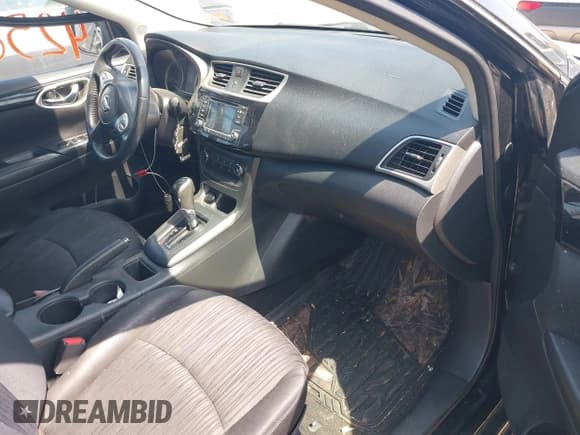 ✅ 2016 Nissan Sentra SL • VIN: 3N1AB7AP2GY302993 • Lot: 42586645. Wystawiony na IAAI z przebiegiem 113 756 mil. Bezpłatny archiwum sprzedaży aukcyjnych z USA i szczegółowy raport historii pojazdu na DreamBid. Zdjęcie 5.