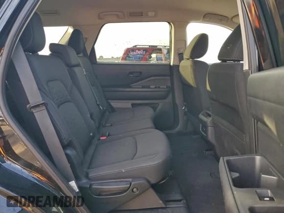 ✅ 2025 Nissan Pathfinder S • VIN: 5N1DR3AC0SC240535 • Lot: 96080965. Wystawiony na Copart z przebiegiem 22 942 mil. Bezpłatny archiwum sprzedaży aukcyjnych z USA i szczegółowy raport historii pojazdu na DreamBid. Zdjęcie 11.