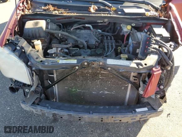 ✅ 2009 Chrysler Town & Country LX • VIN: 2A8HR44E79R561233 • Lot: 90705535. Wystawiony na Copart z przebiegiem 244 257 mil. Bezpłatny archiwum sprzedaży aukcyjnych z USA i szczegółowy raport historii pojazdu na DreamBid. Zdjęcie 12.