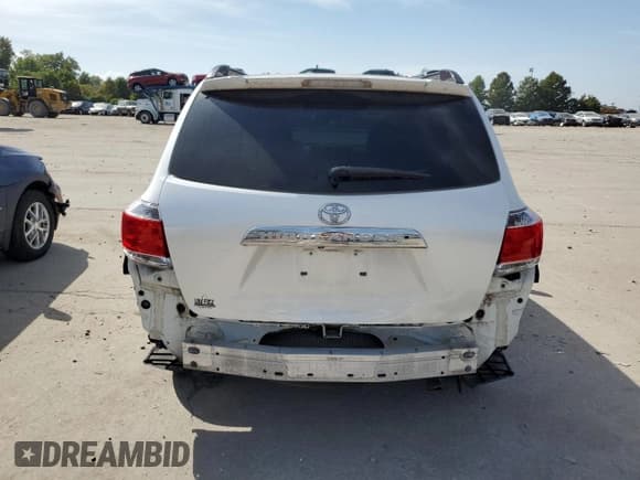 ✅ 2013 Toyota Highlander SE • VIN: 5TDZK3EH7DS129289 • Лот: 81908915. Опубликован ранее на Copart с пробегом 195 799 миль. Бесплатный доступ к архиву аукционных продаж из США и подробный отчёт об истории автомобиля на DreamBid. Изображение 6.