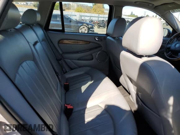 ✅ 2005 Jaguar X-Type 3.0L • VIN: SAJWA54A85WE52228 • Лот: 79257774. Опубликован ранее на Copart с пробегом 162 427 миль. Бесплатный доступ к архиву аукционных продаж из США и подробный отчёт об истории автомобиля на DreamBid. Изображение 11.