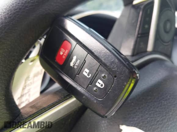 2021 Toyota Camry Hybrid LE с VIN 4T1C31AK3MU554394, выставлен на аукционе IAAI как лот 42868308 с пробегом 97 957 миль миль и . История ставок и продаж доступна на DreamBid. Изображение 11.