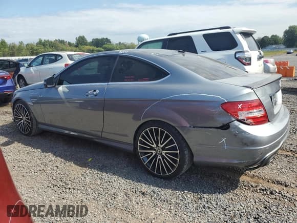 ✅ 2015 Mercedes-Benz C 250 • VIN: WDDGJ4HB9FG396394 • Лот: 80297515. Опубликован ранее на Copart с пробегом 69 562 миль. Бесплатный доступ к архиву аукционных продаж из США и подробный отчёт об истории автомобиля на DreamBid. Изображение 2.