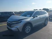 ✅ 2025 Honda CR-V LX • VIN: 7FARS3H28SE002967 • Lot: 42213245. Listed on IAAI with 4,968 mi. Free auction sales archive from the USA and detailed vehicle history report at DreamBid. Image 2.