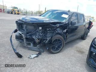 ✅ 2025 Chevrolet Silverado 1500 • VIN: 1GCUKEEL0SZ171258 • Lot: 43119513. Wystawiony na IAAI z przebiegiem 17 838 mil. Bezpłatny archiwum sprzedaży aukcyjnych z USA i szczegółowy raport historii pojazdu na DreamBid. Zdjęcie 2.