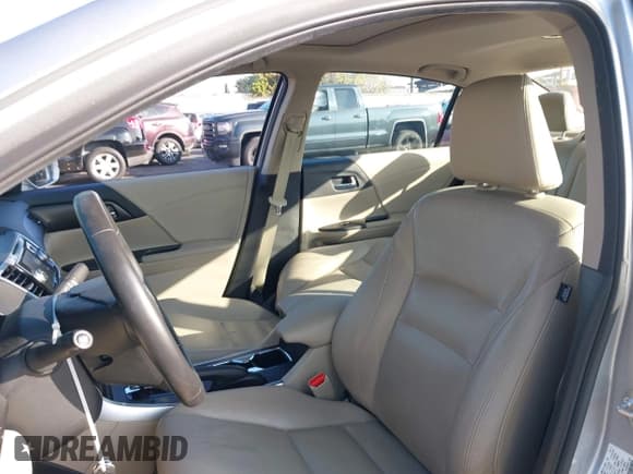 ✅ 2015 Honda Accord EX-L • VIN: 1HGCR6F56FA014675 • Lot: 43538393. Listed on IAAI with 92,258 mi. Free auction sales archive from the USA and detailed vehicle history report at DreamBid. Image 19.