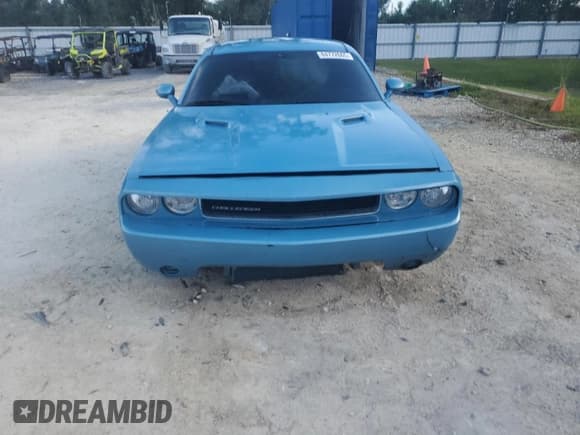 ✅ 2012 Dodge Challenger SXT Plus • VIN: 2C3CDYAG7CH100693 • Лот: 84772665. Опубликован ранее на Copart с пробегом 129 067 миль. Бесплатный доступ к архиву аукционных продаж из США и подробный отчёт об истории автомобиля на DreamBid. Изображение 5.