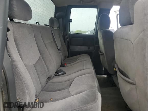 ✅ 2006 GMC Sierra 1500 SLE1 • VIN: 1GTEC19T36Z125367 • Лот: 81338355. Опубликован ранее на Copart с пробегом 193 358 миль. Бесплатный доступ к архиву аукционных продаж из США и подробный отчёт об истории автомобиля на DreamBid. Изображение 10.