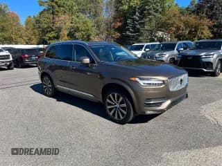 ✅ 2017 Volvo XC90 Inscription • VIN: YV4A22PL5H1173896 • Lot: 85012635. Wystawiony na Copart z przebiegiem 221 060 mil. Bezpłatny archiwum sprzedaży aukcyjnych z USA i szczegółowy raport historii pojazdu na DreamBid. Zdjęcie 1.