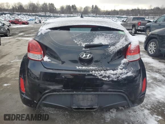 ✅ 2013 Hyundai Veloster w/Black Int • VIN: KMHTC6AD6DU087342 • Lot: 87000014. Listed on Copart with 121,700 mi. Free auction sales archive from the USA and detailed vehicle history report at DreamBid. Image 6.