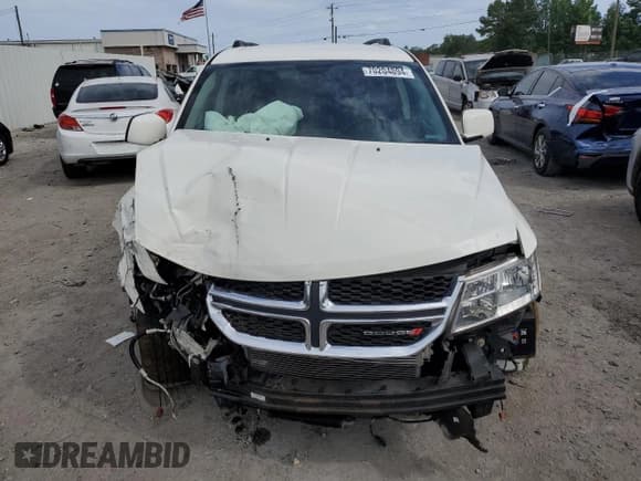 ✅ 2014 Dodge Journey SXT • VIN: 3C4PDCBG4ET140996 • Lot: 70204894. Listed on Copart with 94,668 mi. Free auction sales archive from the USA and detailed vehicle history report at DreamBid. Image 5.