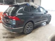 ✅ 2021 Volkswagen Tiguan SE • VIN: 3VV2B7AX2MM096399 • Lot: 42247061. Wystawiony na IAAI z przebiegiem 54 273 mil. Bezpłatny archiwum sprzedaży aukcyjnych z USA i szczegółowy raport historii pojazdu na DreamBid. Zdjęcie 4.
