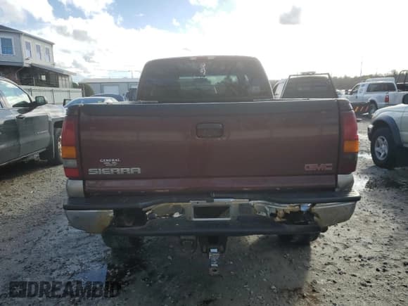 ✅ 2002 GMC Sierra 2500 SLE • VIN: 1GTGK29U52Z271080 • Lot: 81570054. Listed on Copart with 192,938 mi. Free auction sales archive from the USA and detailed vehicle history report at DreamBid. Image 6.