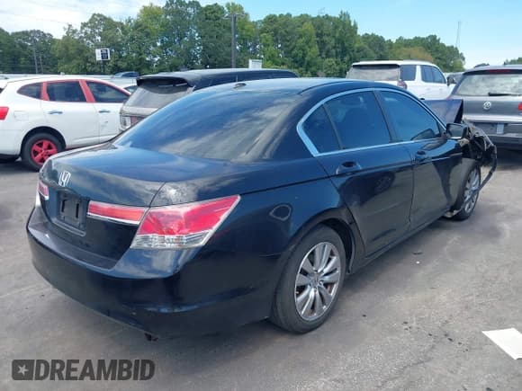 ✅ 2012 Honda Accord EX-L • VIN: 1HGCP2F82CA062484 • Лот: 43125954. Опубликован ранее на IAAI с пробегом 309 087 миль. Бесплатный доступ к архиву аукционных продаж из США и подробный отчёт об истории автомобиля на DreamBid. Изображение 4.