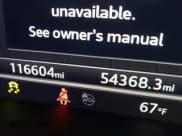 ✅ 2020 Audi Q5 Premium Plus • VIN: WA1BNAFY9L2058818 • Lot: 43354232. Wystawiony na IAAI z przebiegiem 116 604 mil. Bezpłatny archiwum sprzedaży aukcyjnych z USA i szczegółowy raport historii pojazdu na DreamBid. Zdjęcie 15.