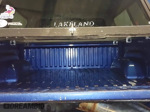 ✅ 1997 Dodge 1500 • VIN: 3B7HF13ZXVG801149 • Lot: 42903225. Wystawiony na IAAI z przebiegiem 213 225 mil. Bezpłatny archiwum sprzedaży aukcyjnych z USA i szczegółowy raport historii pojazdu na DreamBid. Zdjęcie 17.