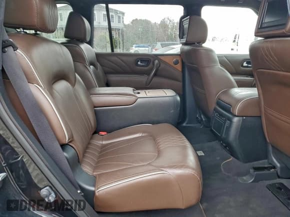 ✅ 2015 Infiniti QX80 • VIN: JN8AZ2NE7F9083638 • Lot: 92079745. Listed on Copart with 114,145 mi. Free auction sales archive from the USA and detailed vehicle history report at DreamBid. Image 11.