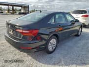 ✅ 2019 Volkswagen Jetta S • VIN: 3VWC57BU8KM130063 • Lot: 95115295. Wystawiony na Copart z przebiegiem 82 400 mil. Bezpłatny archiwum sprzedaży aukcyjnych z USA i szczegółowy raport historii pojazdu na DreamBid. Zdjęcie 3.