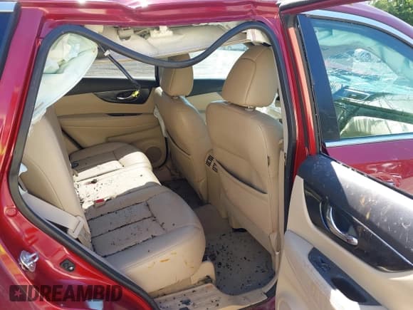 ✅ 2015 Nissan Rogue SV • VIN: 5N1AT2MV3FC898173 • Lot: 42660339. Wystawiony na IAAI z przebiegiem 108 641 mil. Bezpłatny archiwum sprzedaży aukcyjnych z USA i szczegółowy raport historii pojazdu na DreamBid. Zdjęcie 8.